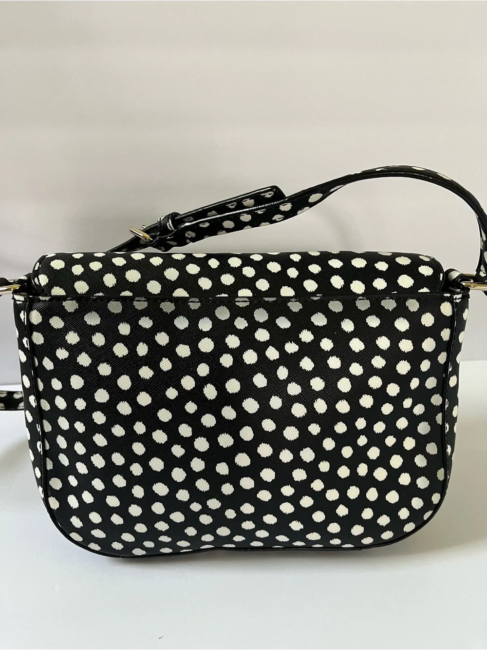 kate spade Black & White Polka Dot Large Laurel Way Carsen handbag EUC